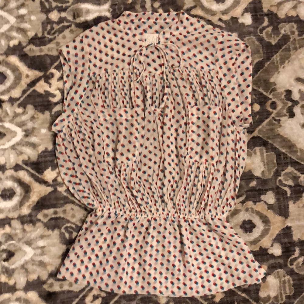 Polka dotted Fitted Top